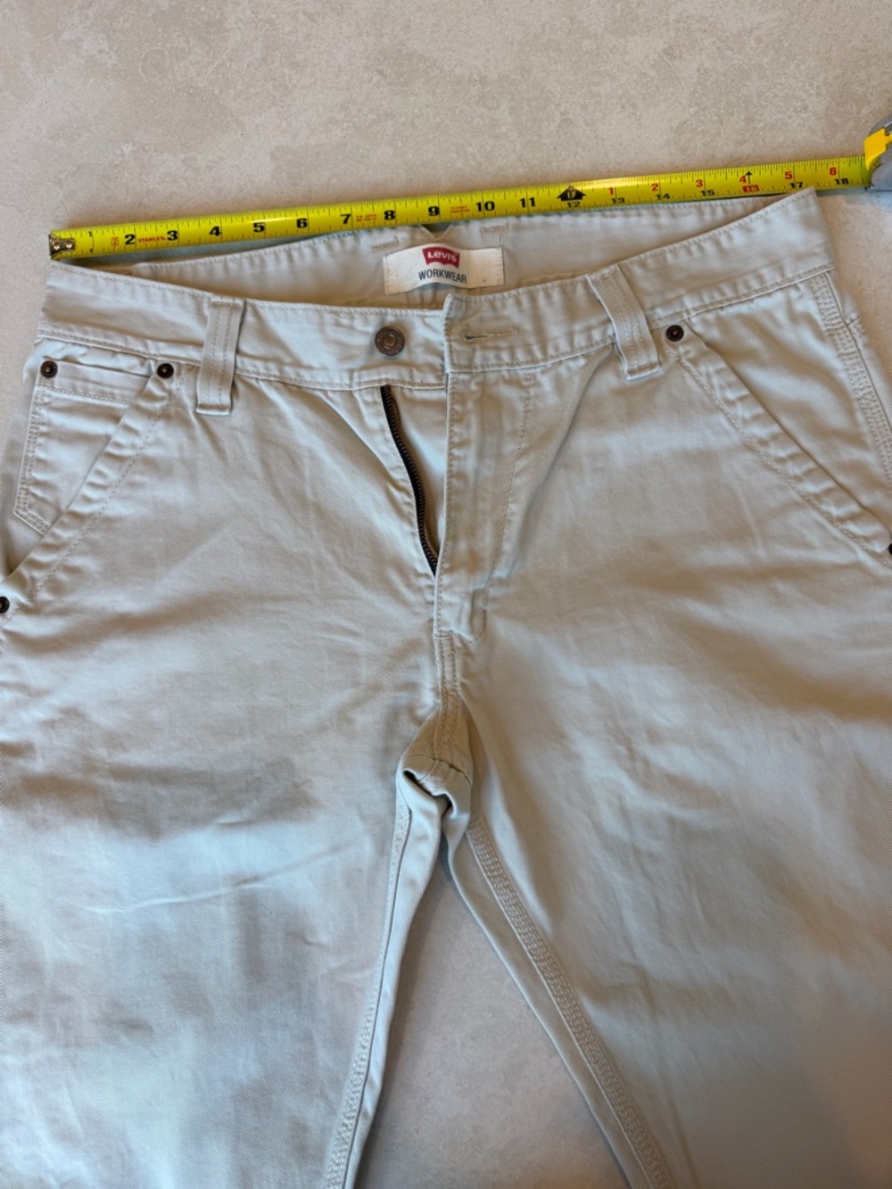 Levi's men’s Light Beige Casual Chino Pants